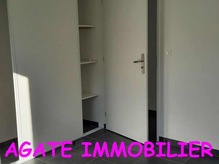 MAISON CONTEMPORAINE 2 CHAMBRES BUREAU A NOAILLAN