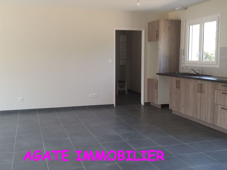MAISON CONTEMPORAINE PROCHE LANGON 2 CH BUREAU