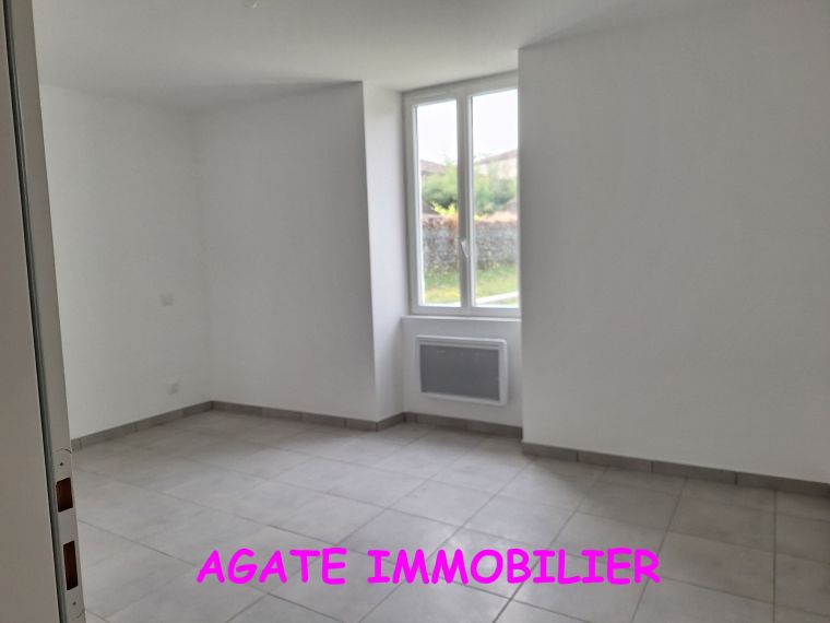LOCATION NOAILLAN 3 CHAMBRES