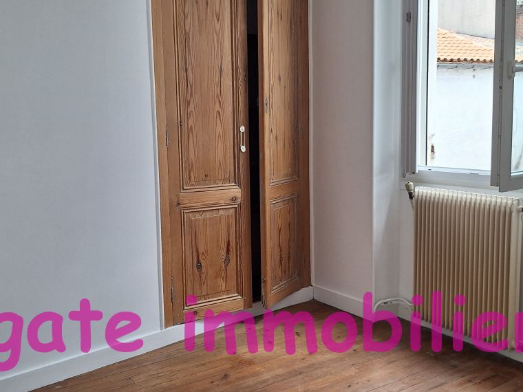 LOCATION ST SYMPHORIEN 2 CHAMBRES