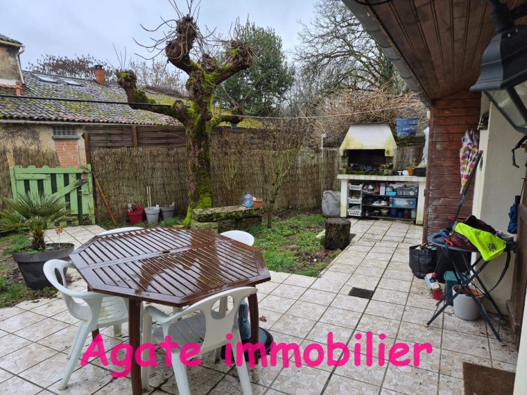 LOCATION NOAILLAN PETITE MAISON