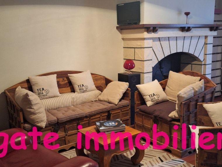 MAISON DE BOURG 2 CHAMBRES CAPTIEUX