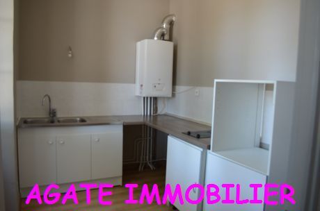 MAISON  2 CHAMBRES VILLANDRAUT