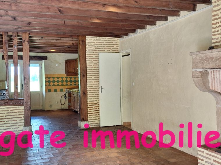 LOCATION CAPTIEUX MAISON ANCIENNE 3 CHAMBRES BUREAU CAPTIEUX