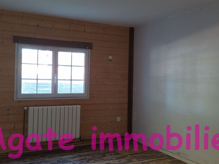 LOCATION ST SYMPHORIEN MAISON MITOYENNE CH BUREAU