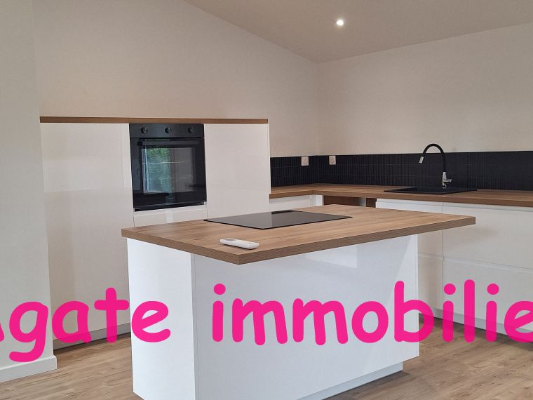 MAISON ENTIEREMENT RENOVEE ST SYMPHORIEN