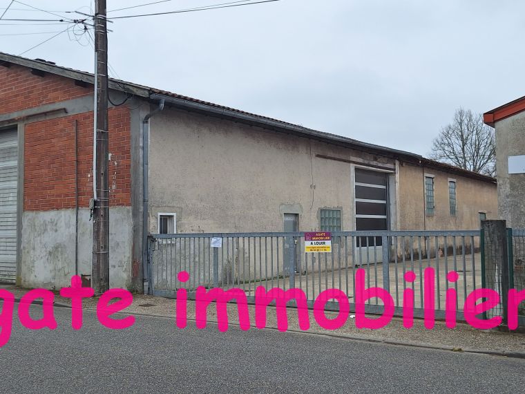 LOCATION ENTREPOT GARAGE ET BUREAU CAPTIEUX